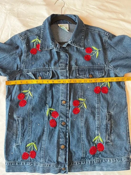 Quacker Factory Vintage Sequin & Embroidered Cherry Denim Jacket - Large - EUC - Picture 8 of 8